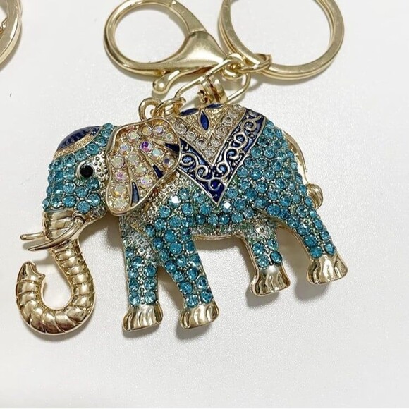 New in box Crystal Rhinestone Studded Jewelry keychain elephant gold plated - Picture 4 of 12